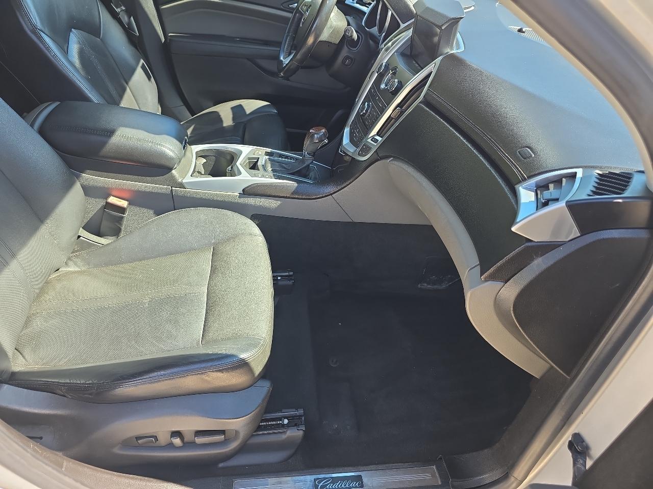 Cadillac SRX AWD 4dr Turbo Premium Collection *Ltd Avail* 2011