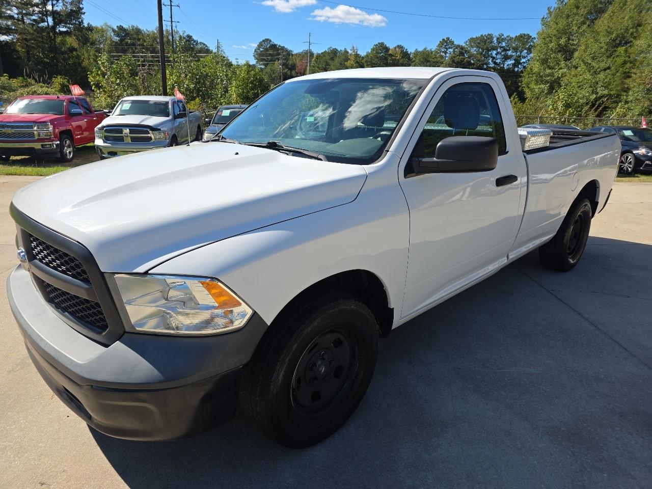 RAM 1500 Classic Tradesman 4x2 Reg Cab 8' Box 2019