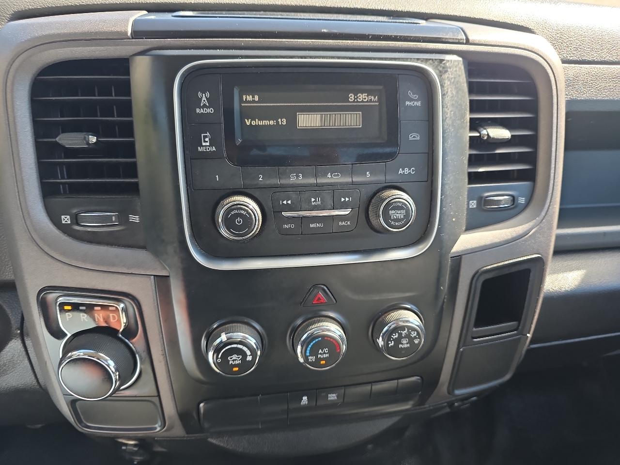 RAM 1500 Classic Tradesman 4x2 Reg Cab 8' Box 2019