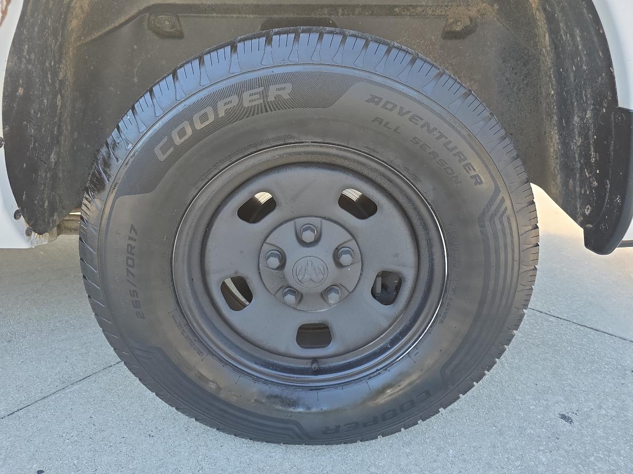 RAM 1500 Classic Tradesman 4x2 Reg Cab 8' Box 2019
