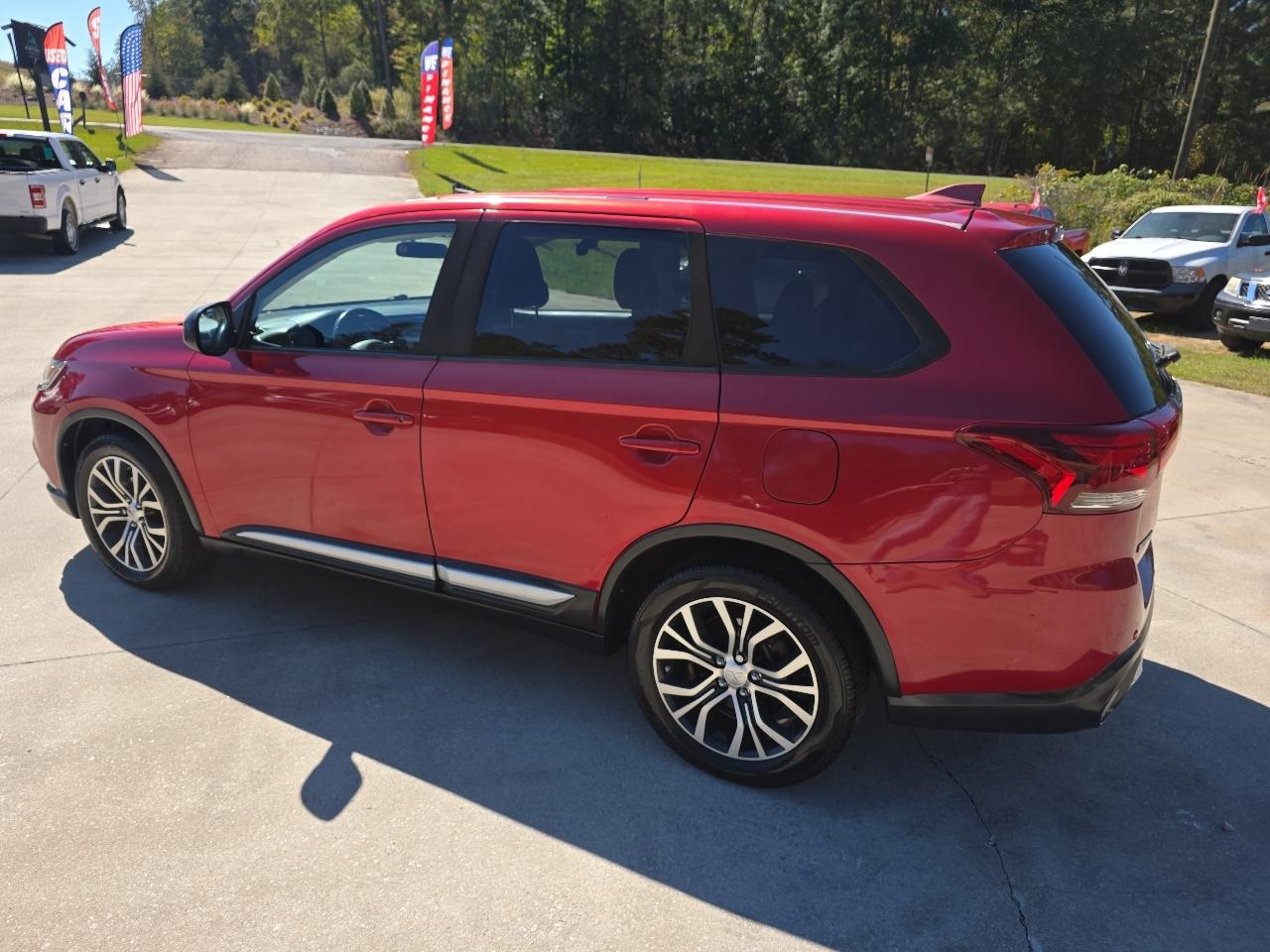 Mitsubishi Outlander ES FWD 2017