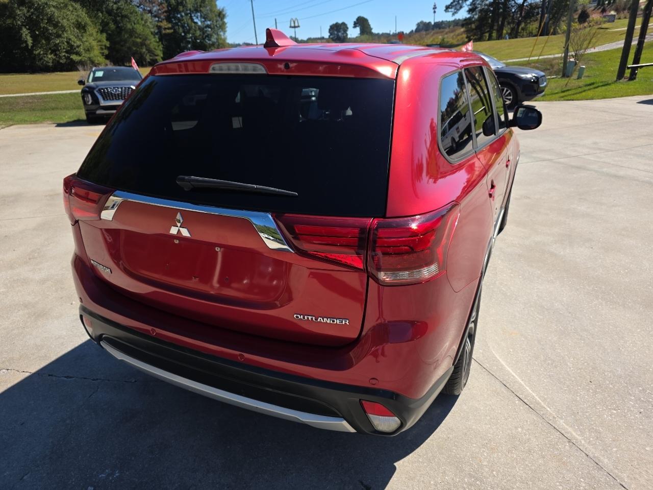 Mitsubishi Outlander ES FWD 2017