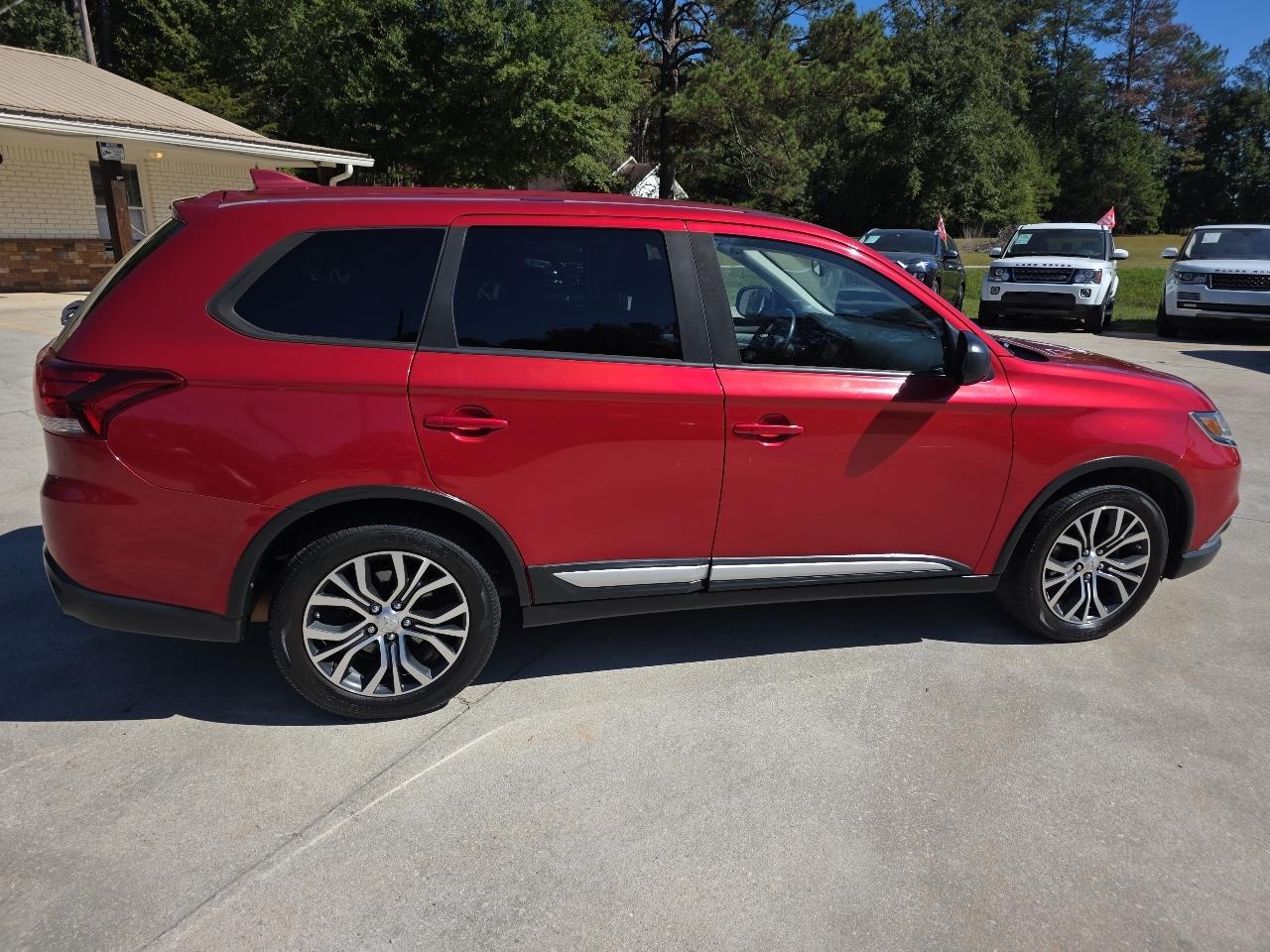 Mitsubishi Outlander ES FWD 2017