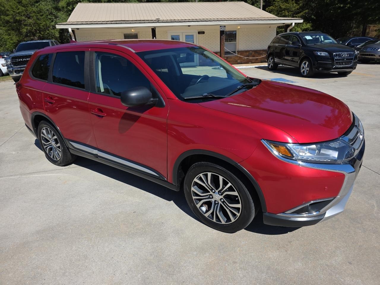 Mitsubishi Outlander ES FWD 2017
