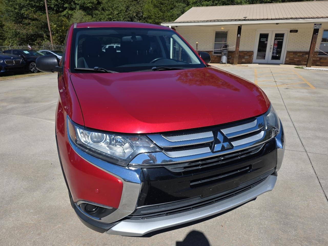 Mitsubishi Outlander ES FWD 2017