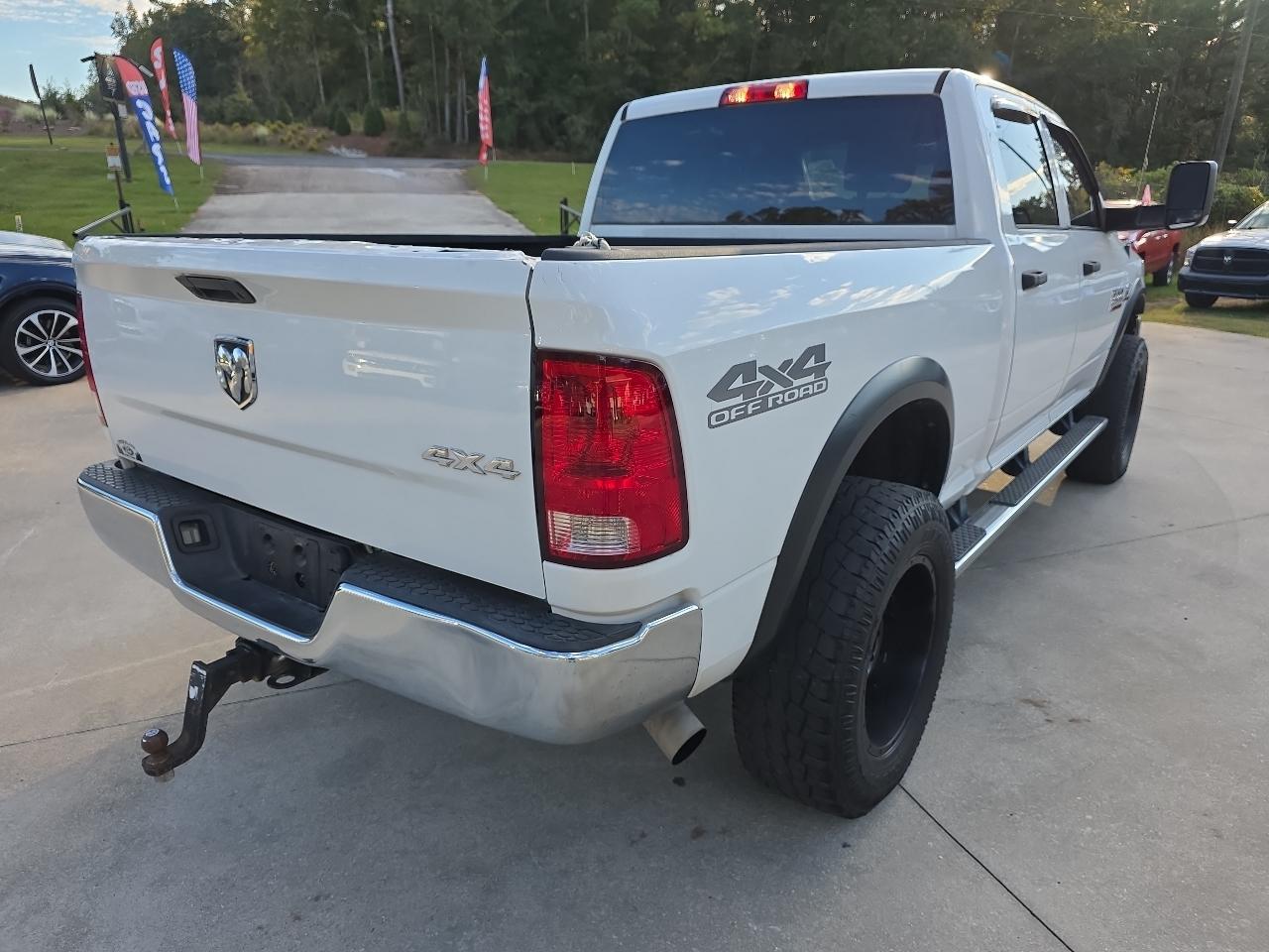 RAM 2500 Tradesman 4x4 Crew Cab 6'4" Box 2018