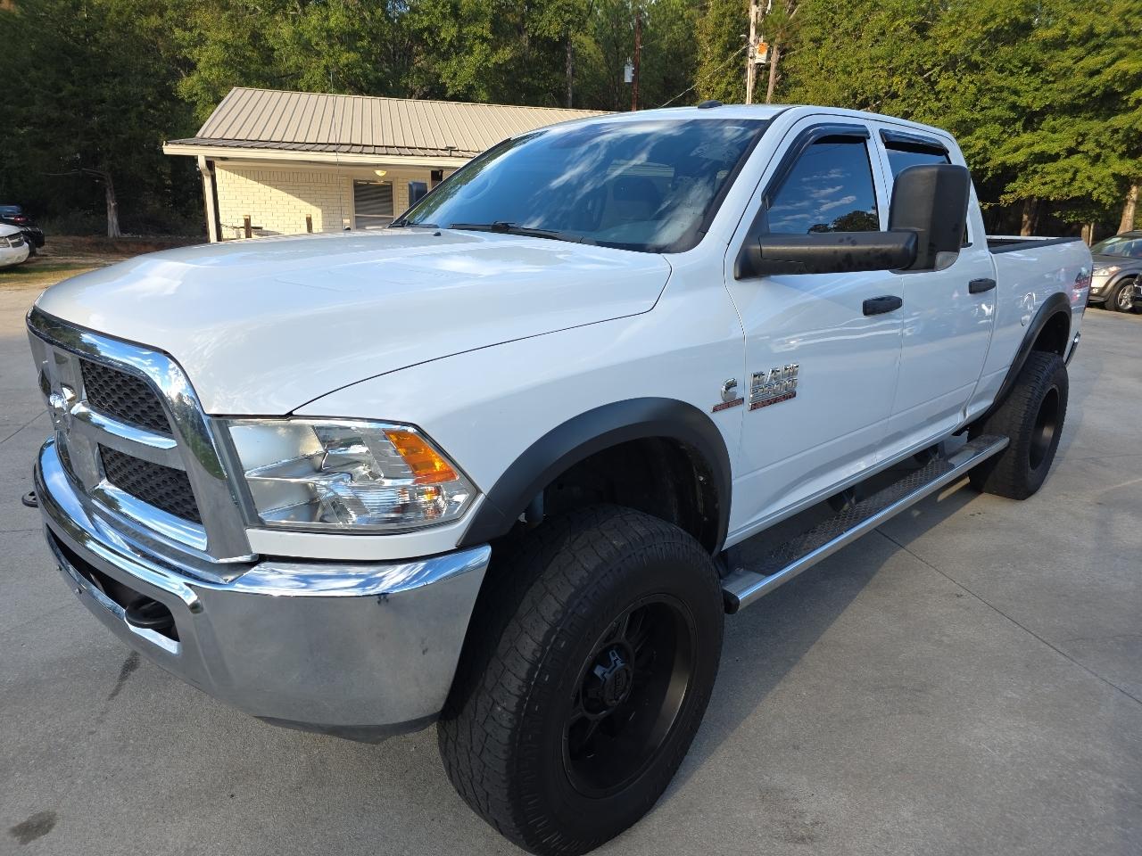 RAM 2500 Tradesman 4x4 Crew Cab 6'4" Box 2018