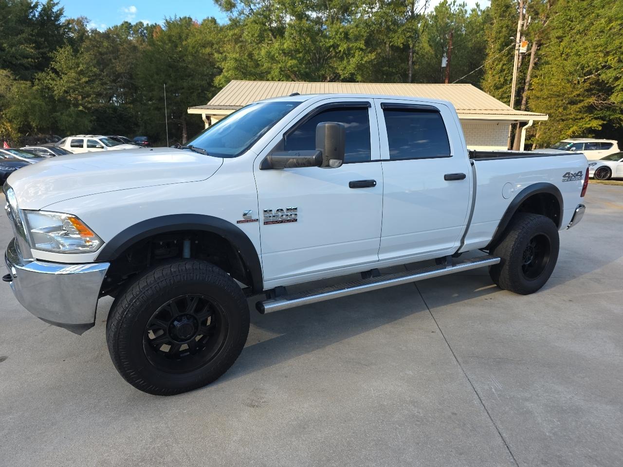 RAM 2500 Tradesman 4x4 Crew Cab 6'4" Box 2018