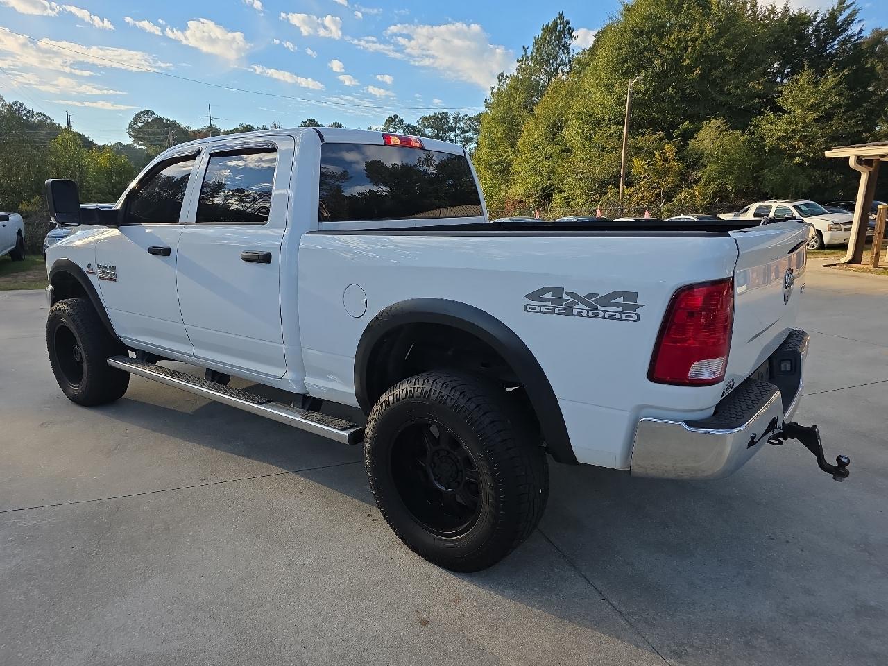 RAM 2500 Tradesman 4x4 Crew Cab 6'4" Box 2018