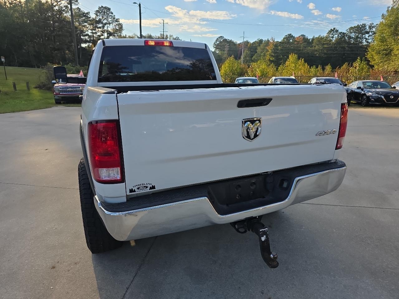RAM 2500 Tradesman 4x4 Crew Cab 6'4" Box 2018