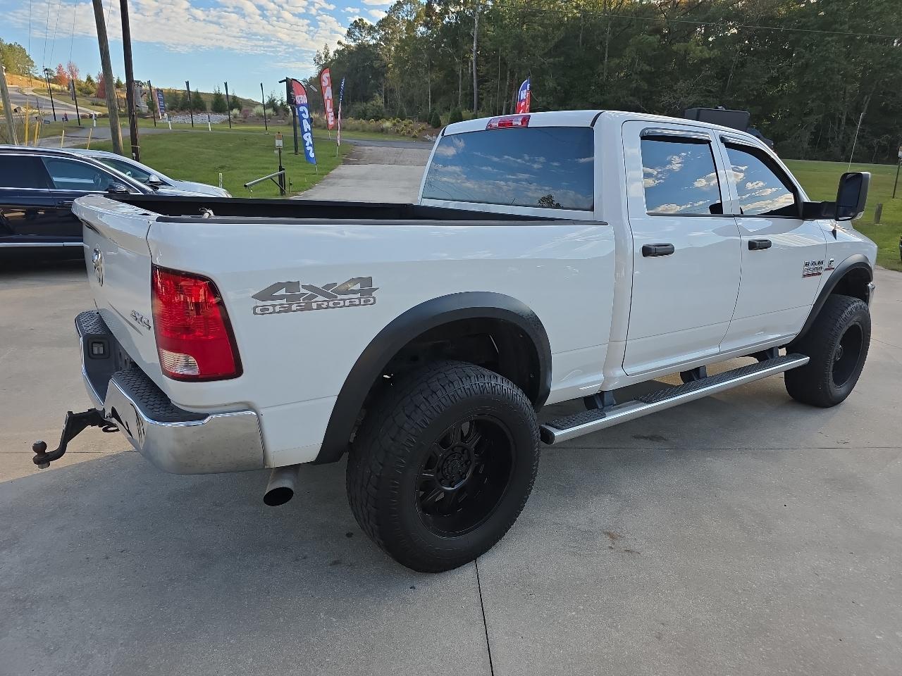 RAM 2500 Tradesman 4x4 Crew Cab 6'4" Box 2018