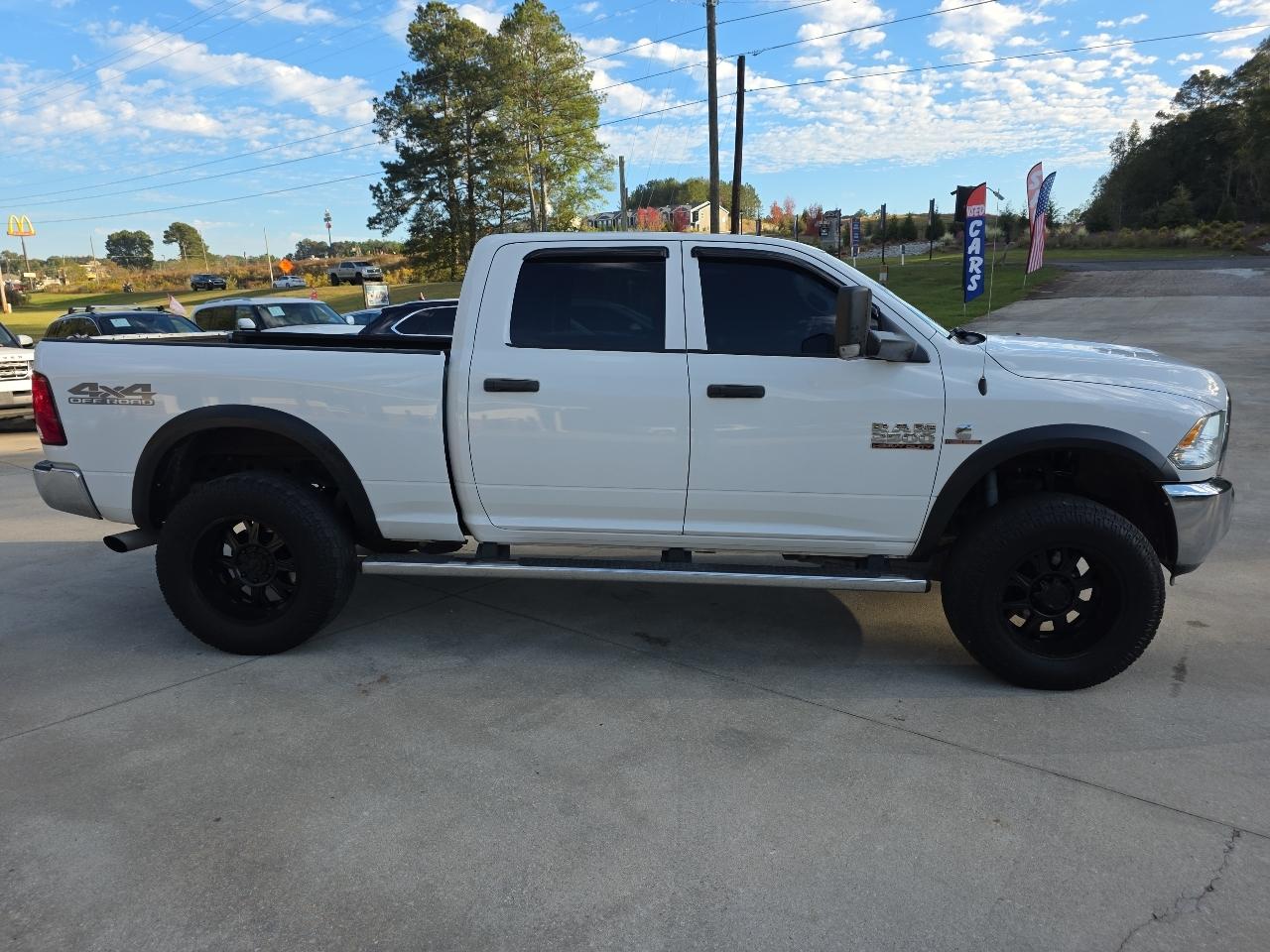 RAM 2500 Tradesman 4x4 Crew Cab 6'4" Box 2018