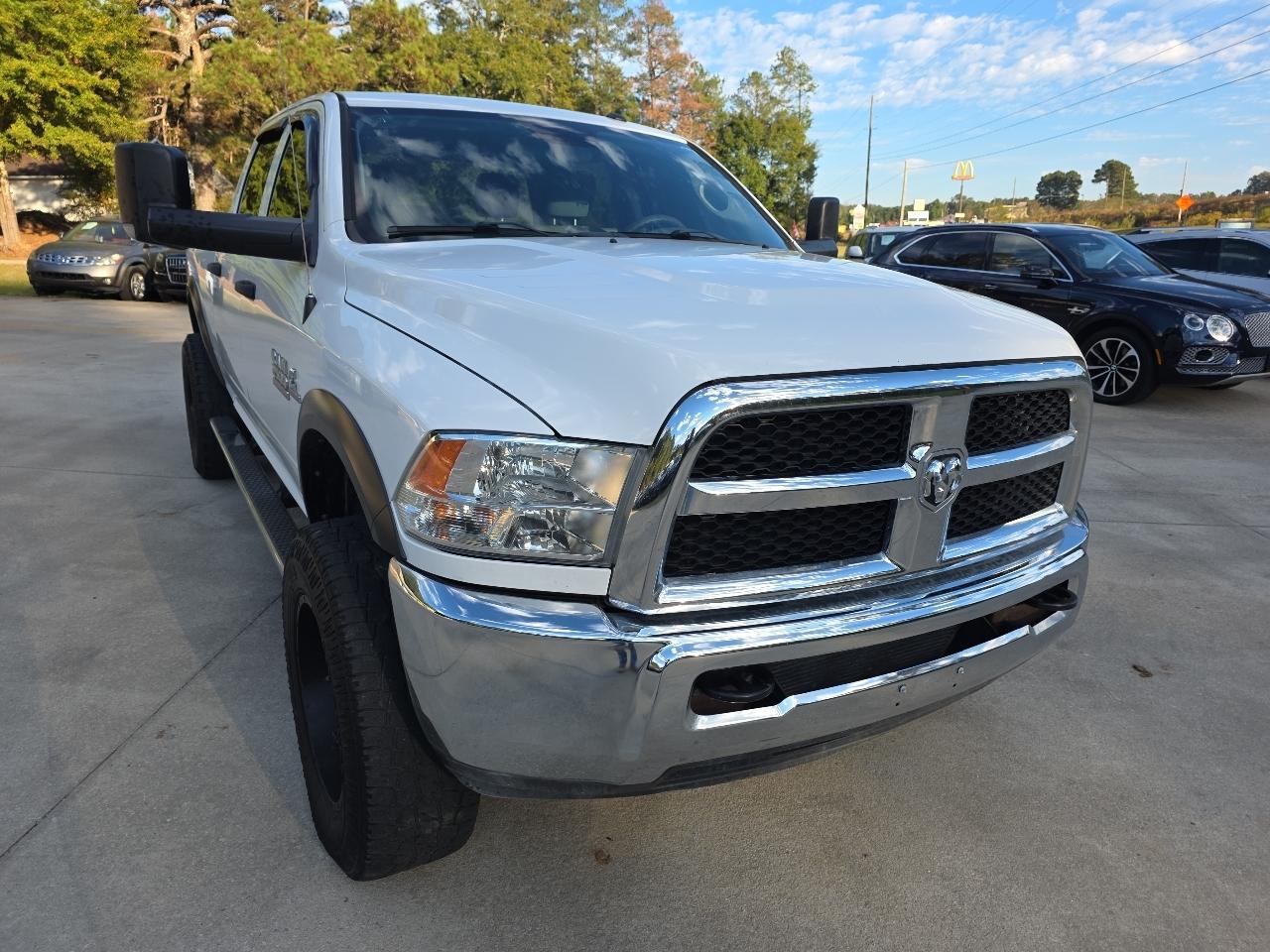 RAM 2500 Tradesman 4x4 Crew Cab 6'4" Box 2018