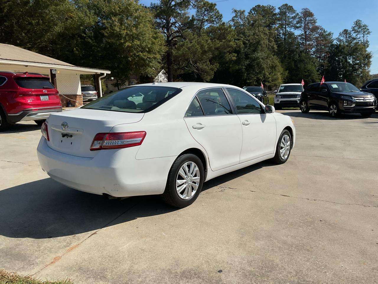 Toyota Camry 4dr Sdn I4 Man (Natl) 2010