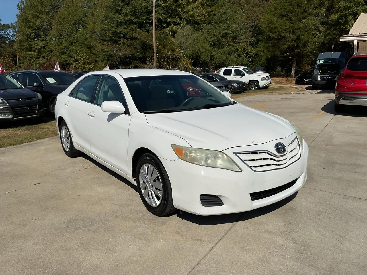 Toyota Camry 4dr Sdn I4 Man (Natl) 2010