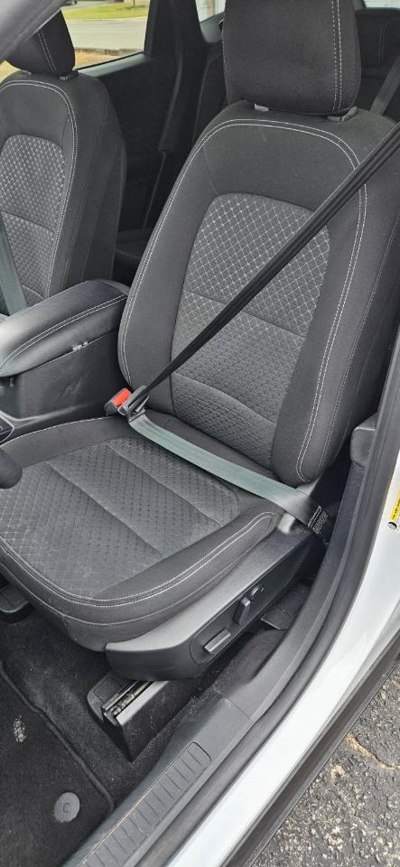 Ford Escape  2023