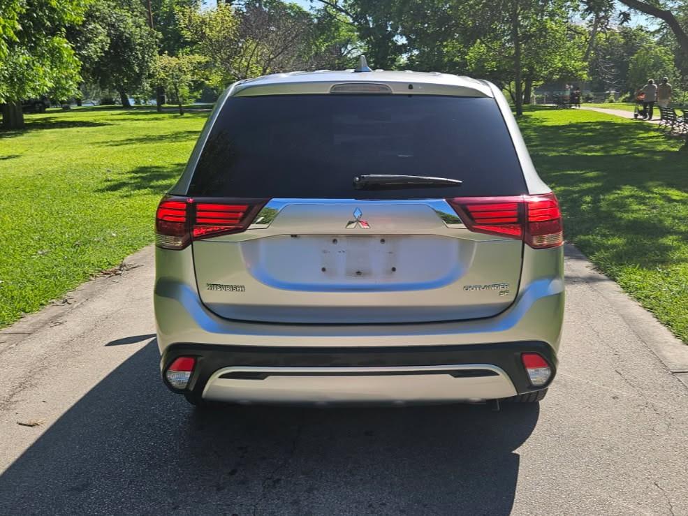 Mitsubishi Outlander  2019