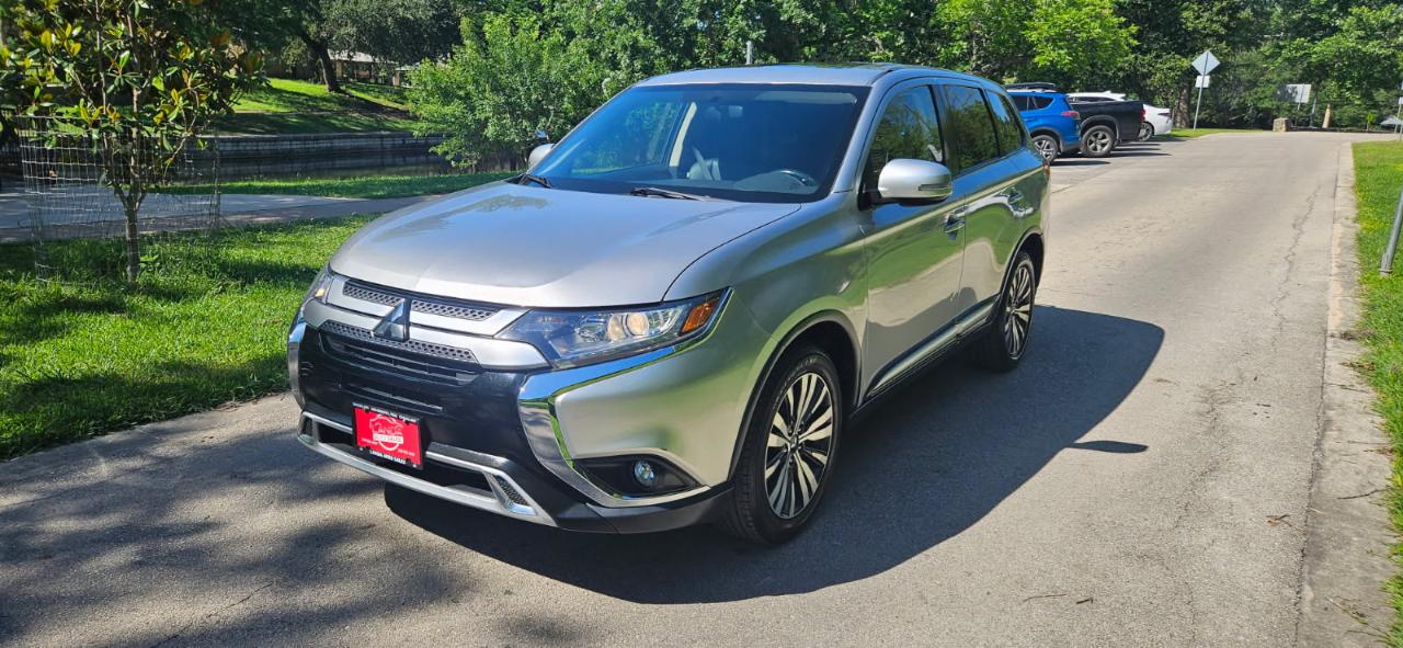 Mitsubishi Outlander  2019