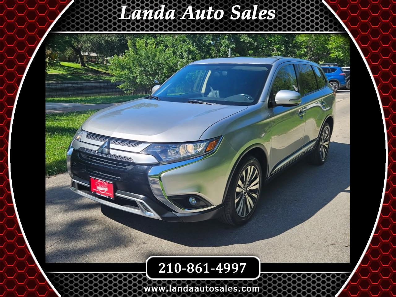 2019 Mitsubishi Outlander SE FWD's photo