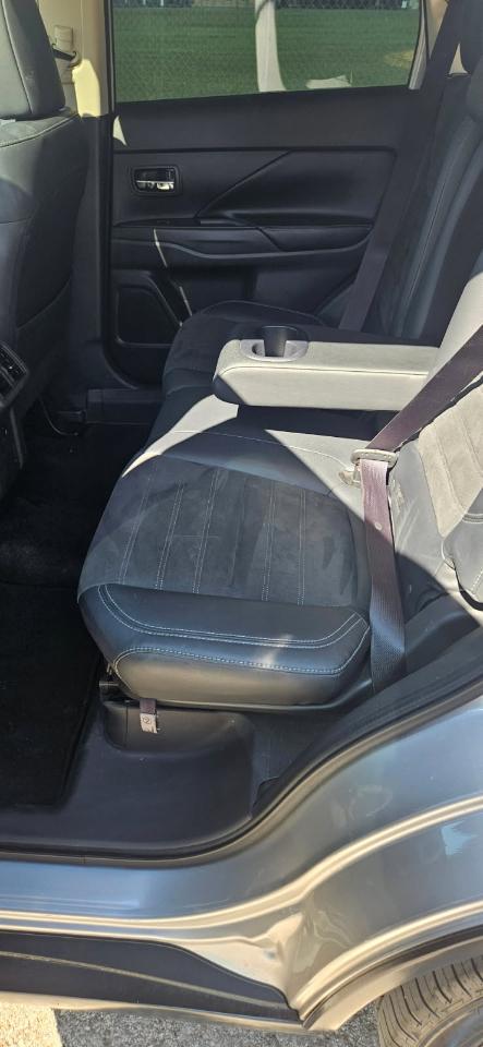 Mitsubishi Outlander  2019