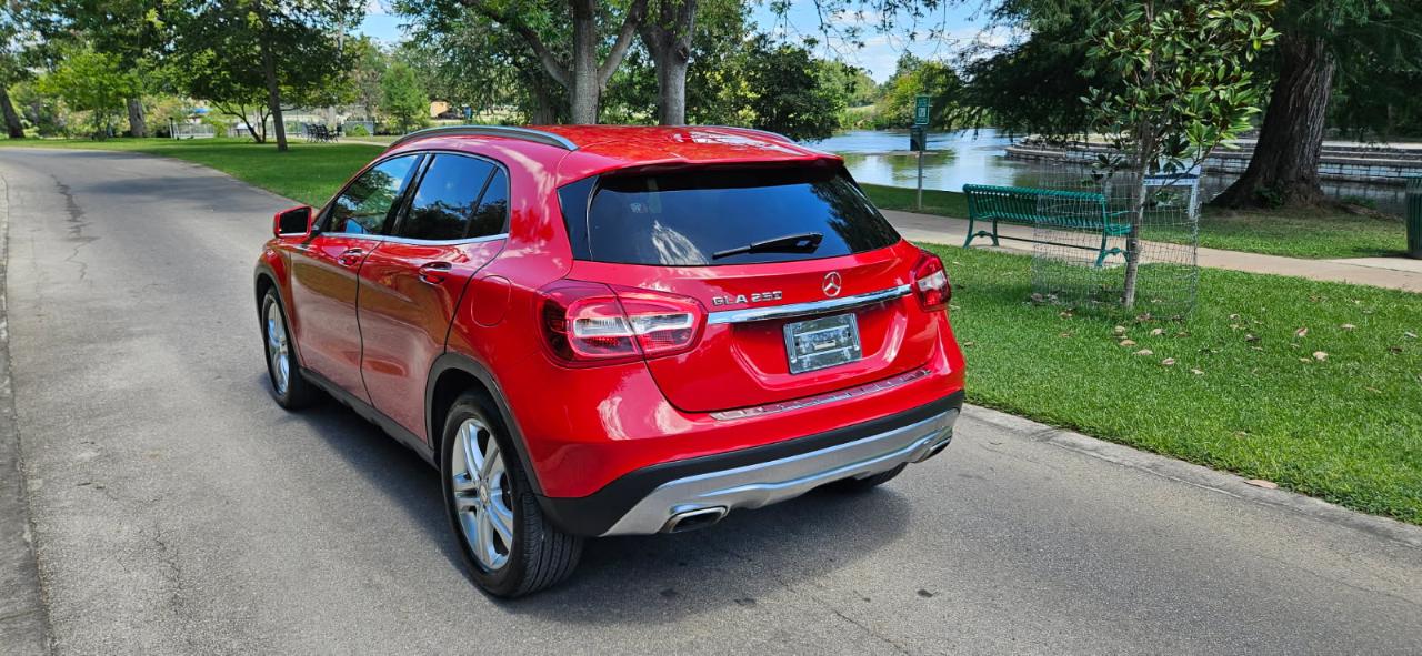 2016 Mercedes-Benz GLA-Class GLA250 - Photo 8