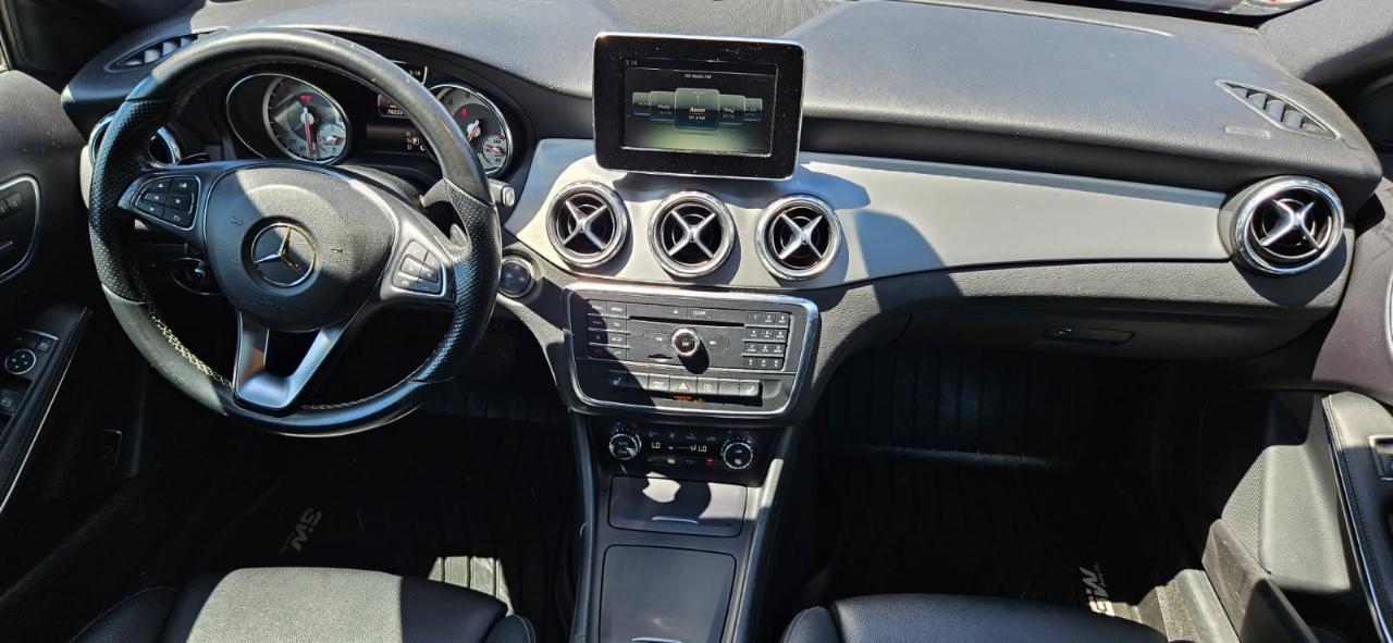 2016 Mercedes-Benz GLA-Class GLA250 - Photo 14