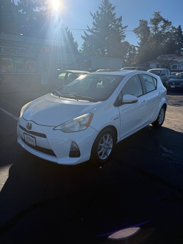 2013 Toyota Prius c Three