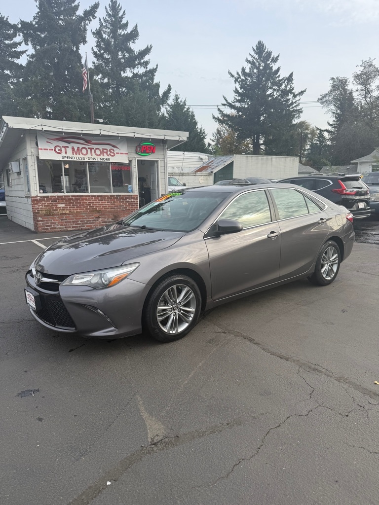 2015 Toyota Camry SE