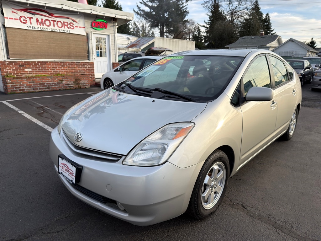 2005 Toyota Prius Base's photo