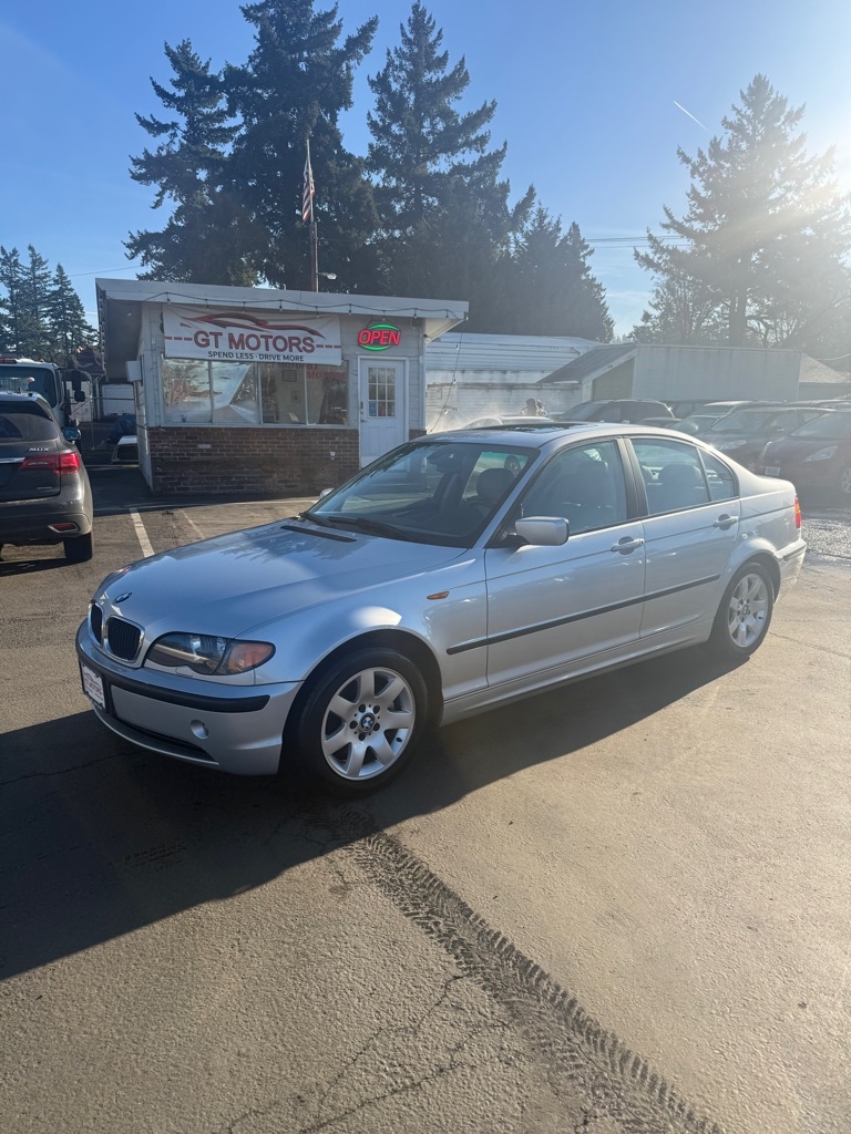 2004 BMW 3 Series 325's photo