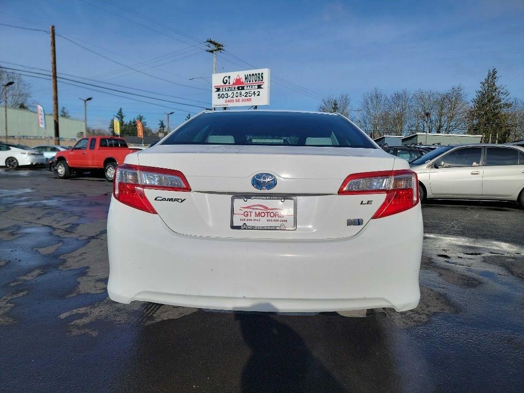 2013 Toyota Camry LE Hybrid
