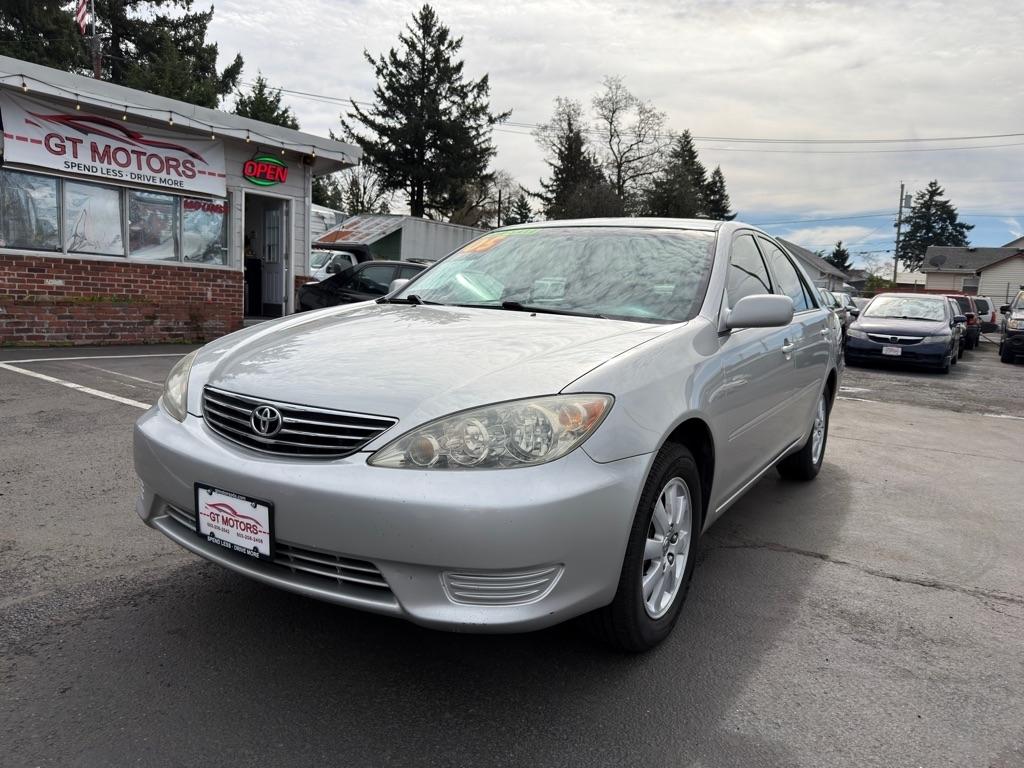 2005 Toyota Camry LE