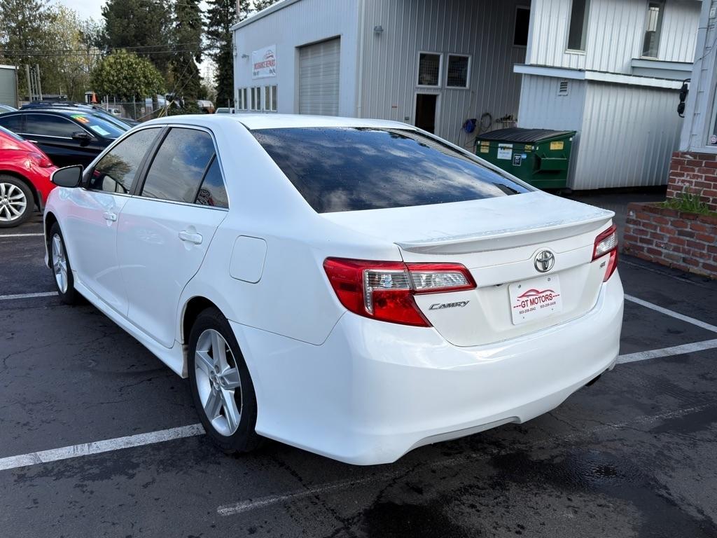 View vehicle photo 3