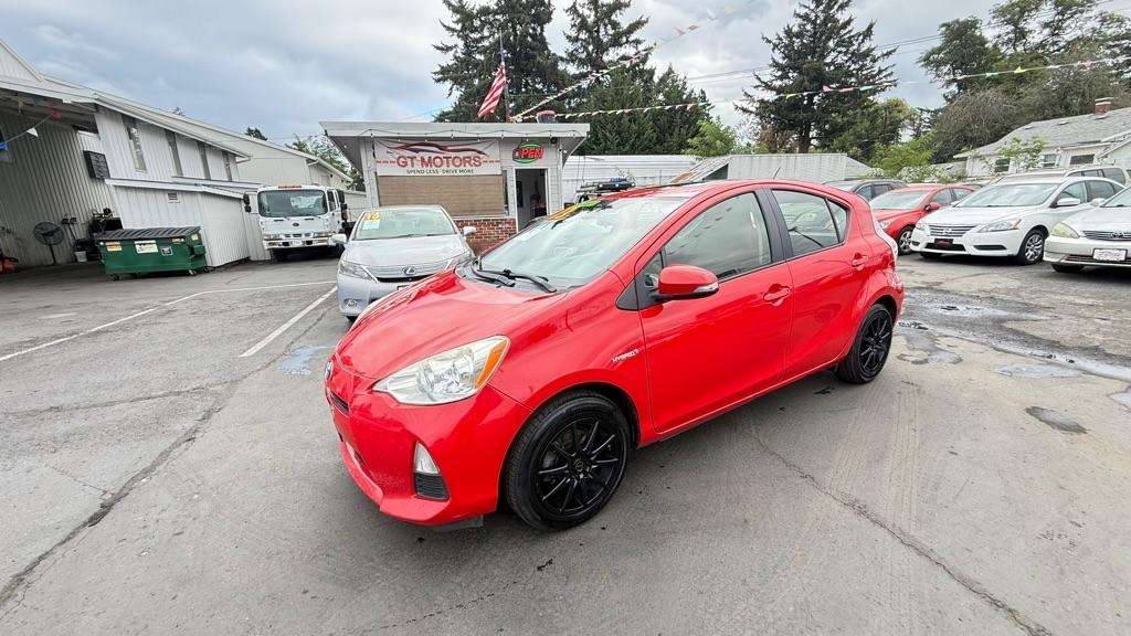 2013 Toyota Prius c