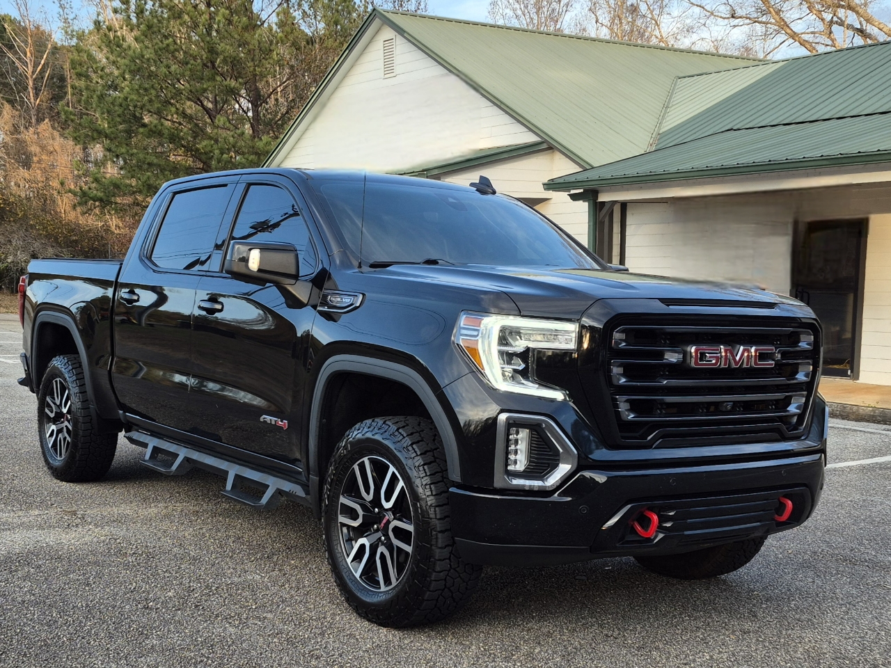 GMC Sierra 1500 AT4 Crew Cab Short Box 4WD 2021