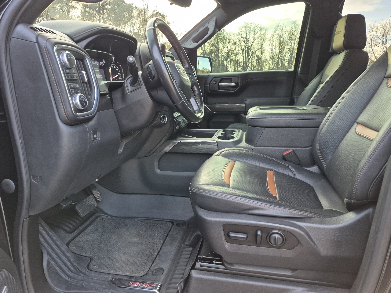 GMC Sierra 1500 AT4 Crew Cab Short Box 4WD 2021