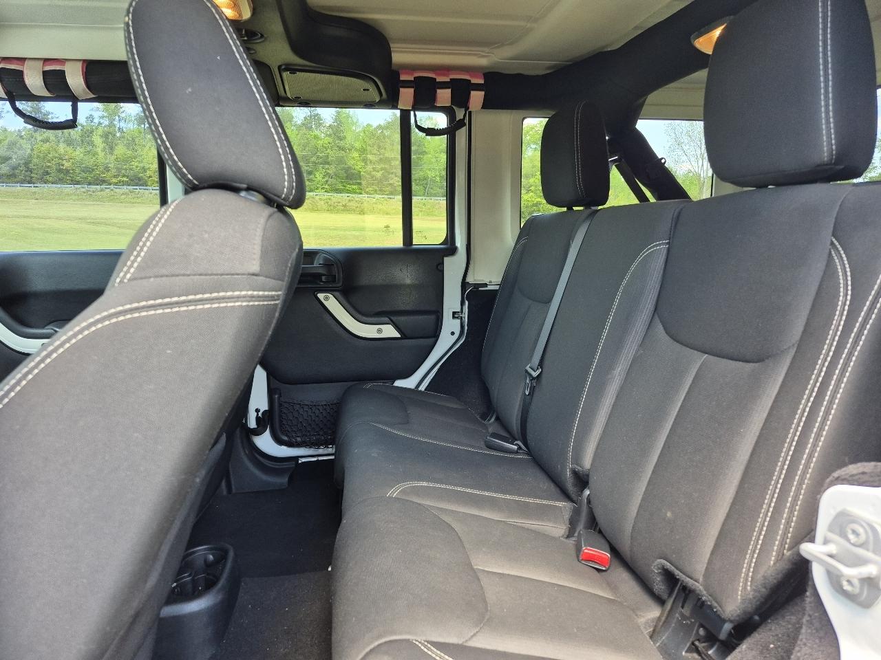 Jeep Wrangler Unlimited Sahara 4WD 2016