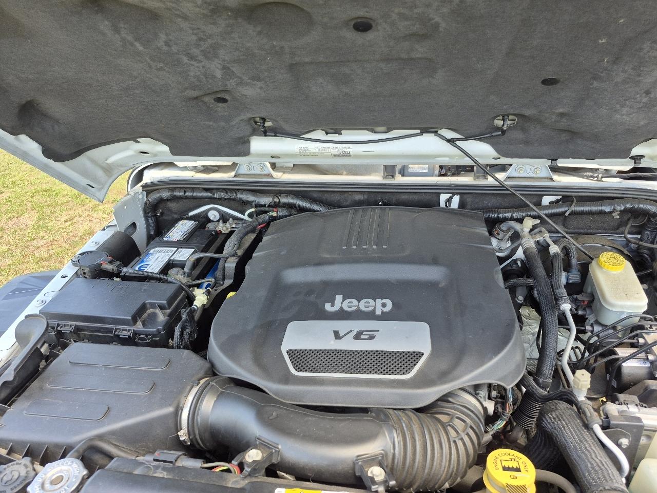 Jeep Wrangler Unlimited Sahara 4WD 2016