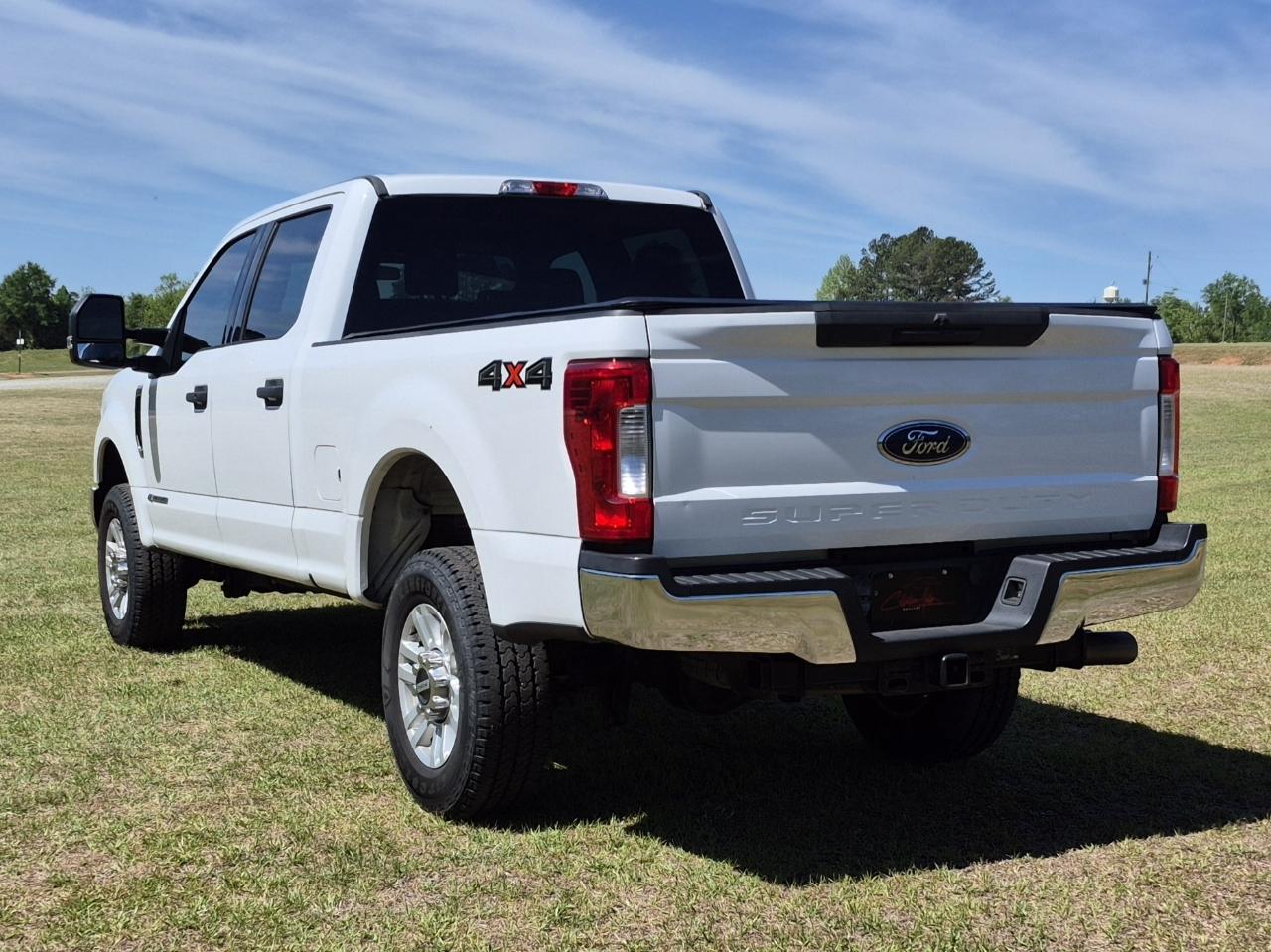 Ford F-250 SD XLT Crew Cab 4WD 2017