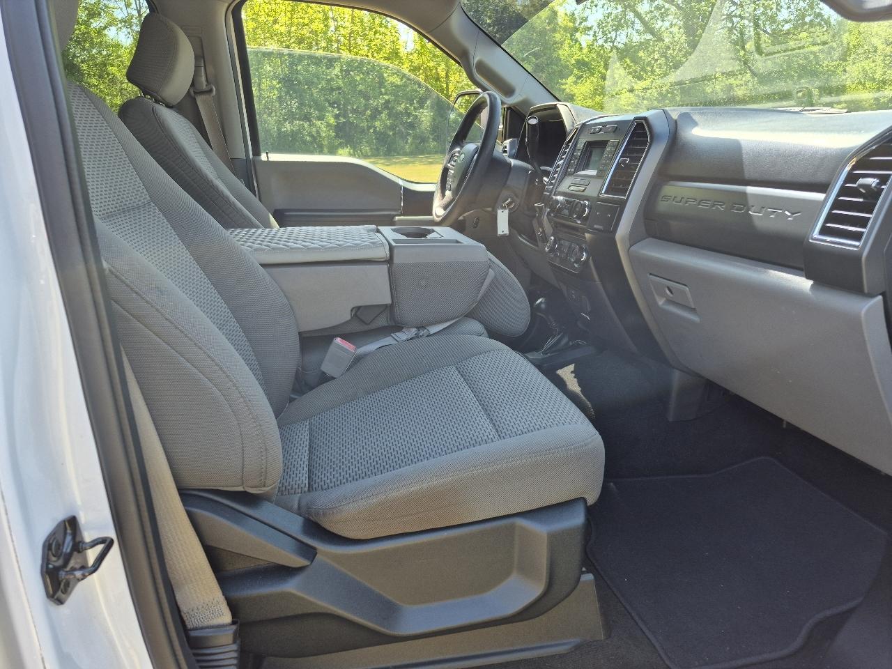 Ford F-250 SD XLT Crew Cab 4WD 2017