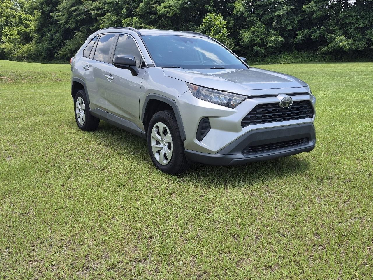 Toyota RAV4 LE 2020