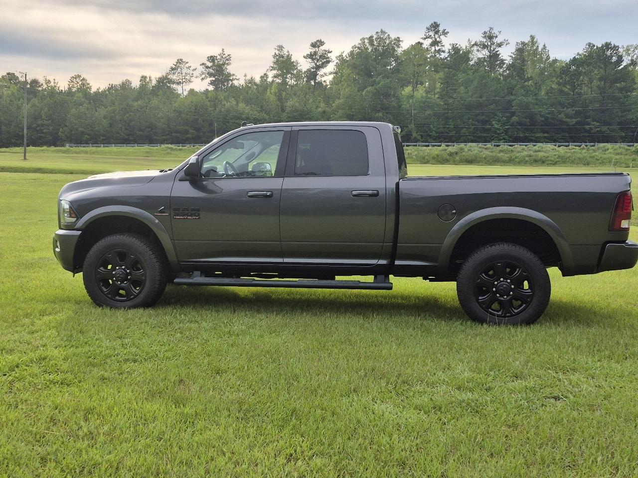 RAM 3500 Laramie Crew Cab SWB 4WD 2018
