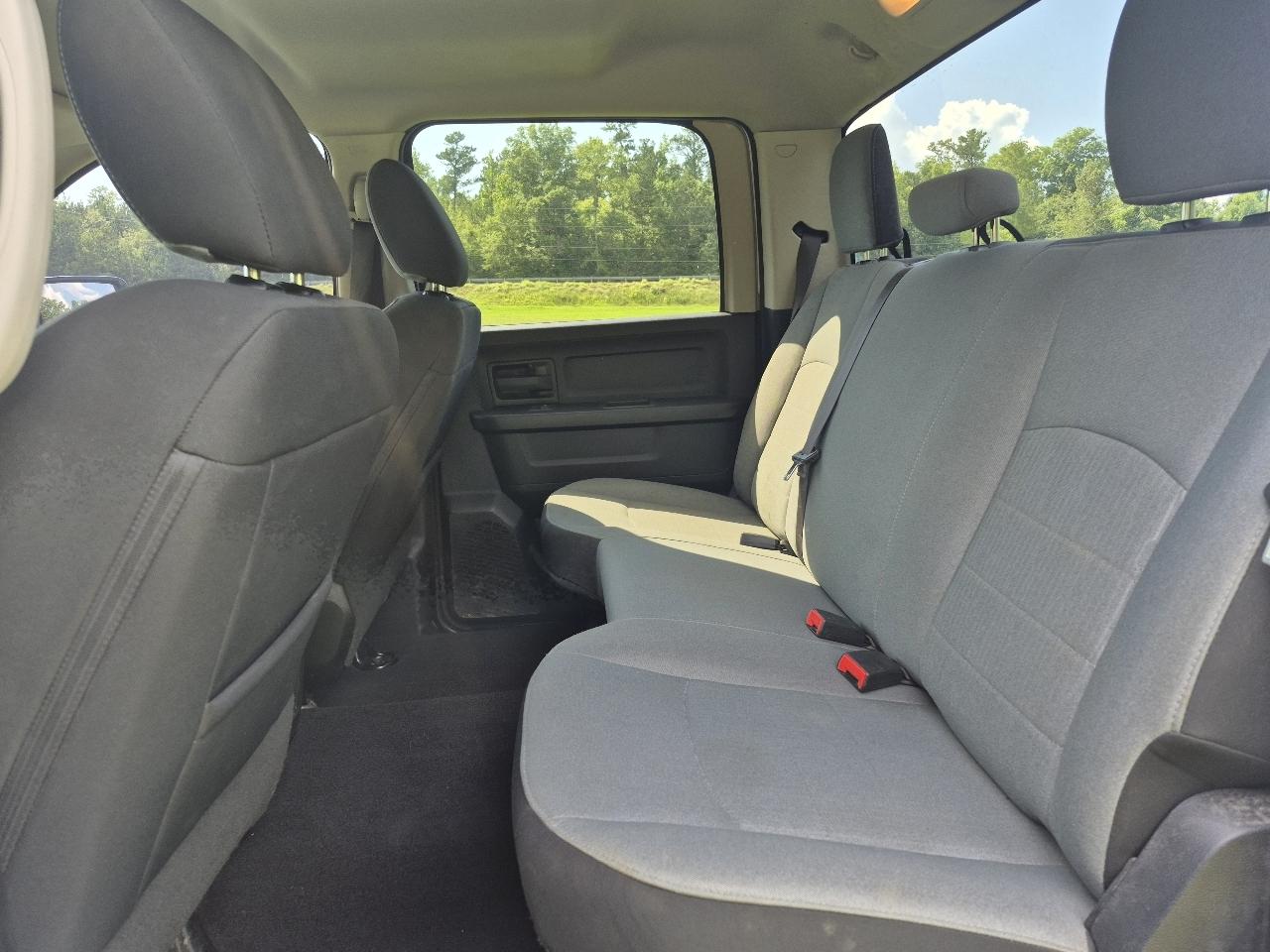 RAM 1500 Classic Tradesman Crew Cab SWB 4WD 2022