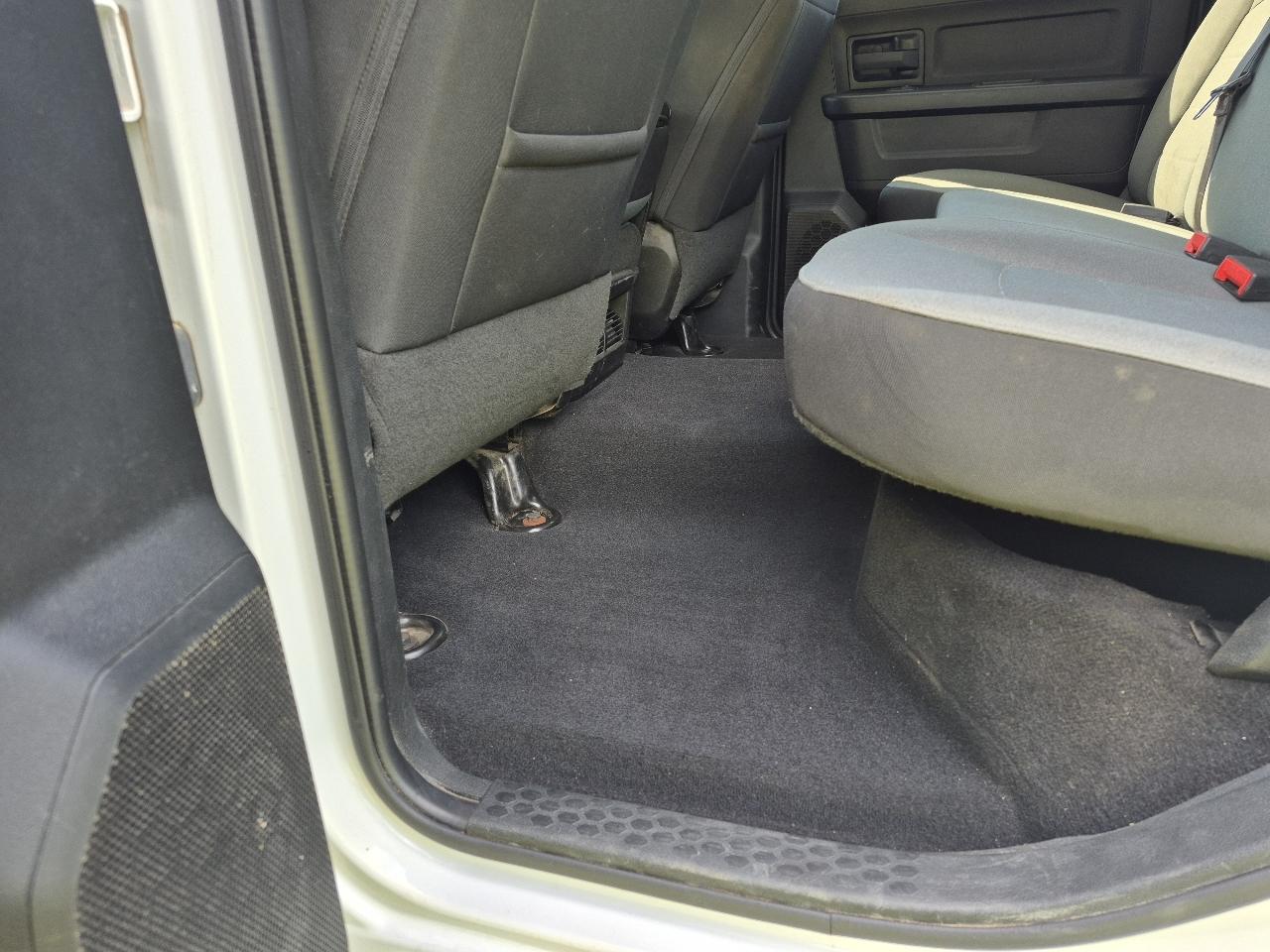 RAM 1500 Classic Tradesman Crew Cab SWB 4WD 2022