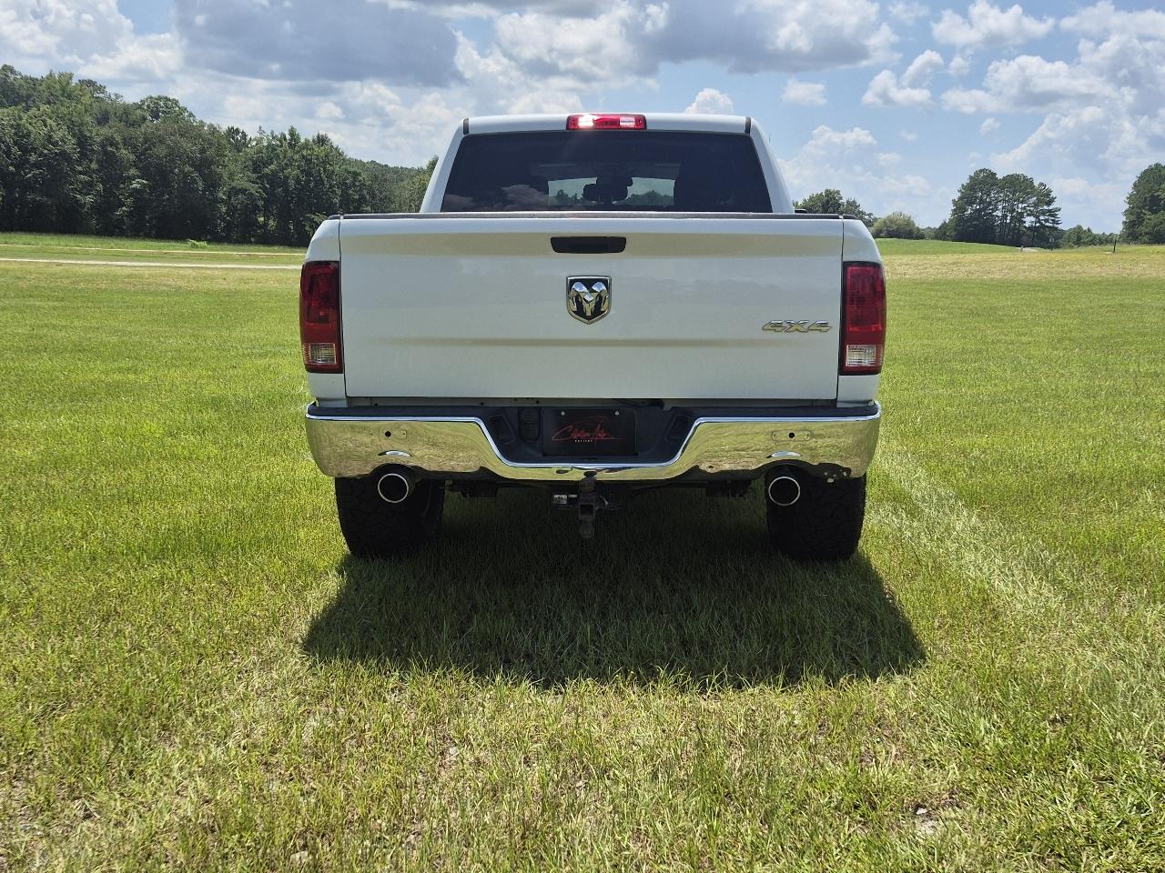 RAM 1500 Classic Tradesman Crew Cab SWB 4WD 2022