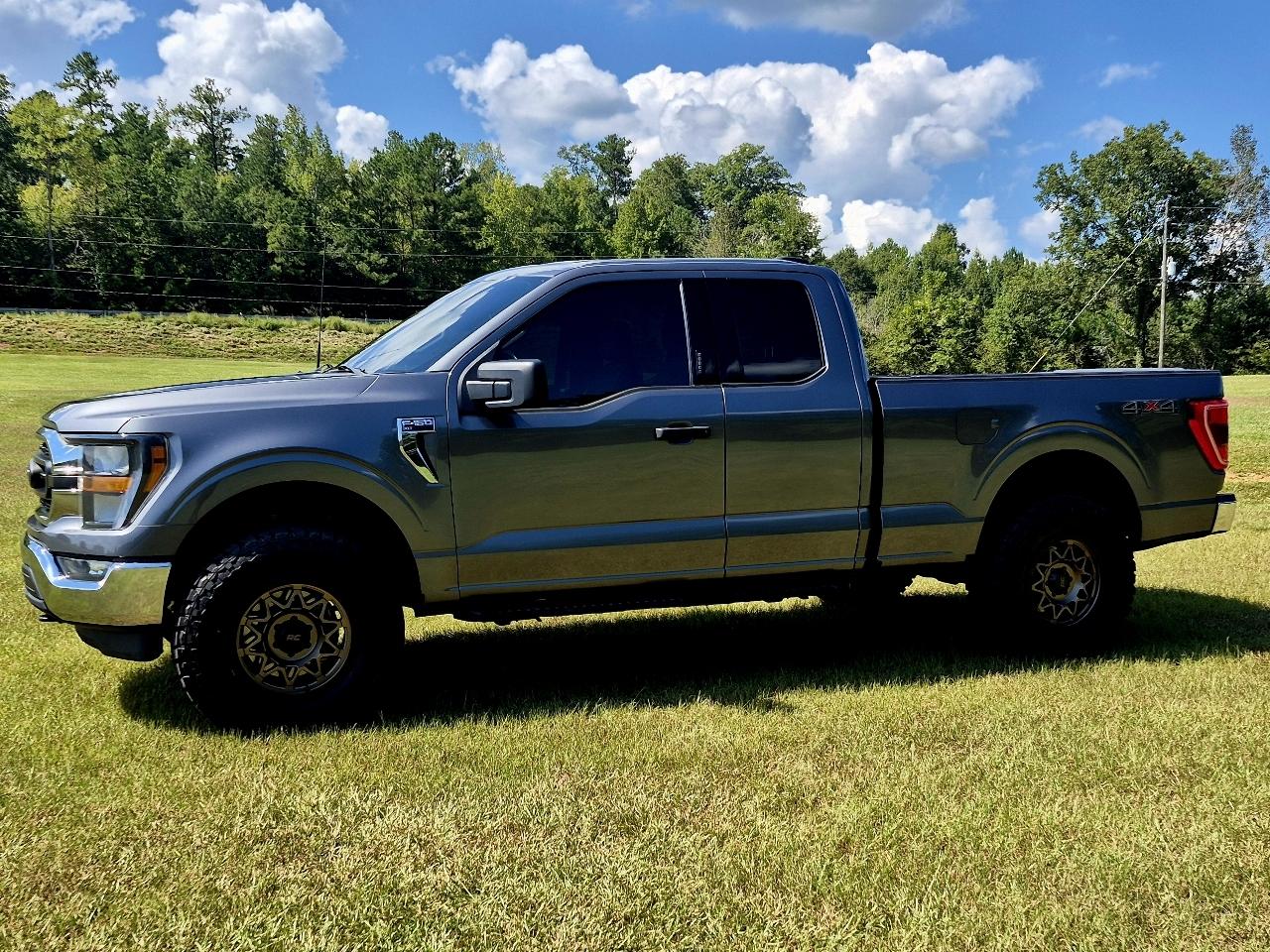 Ford F-150 XLT SuperCab 6.5-ft. Bed 4WD 2023