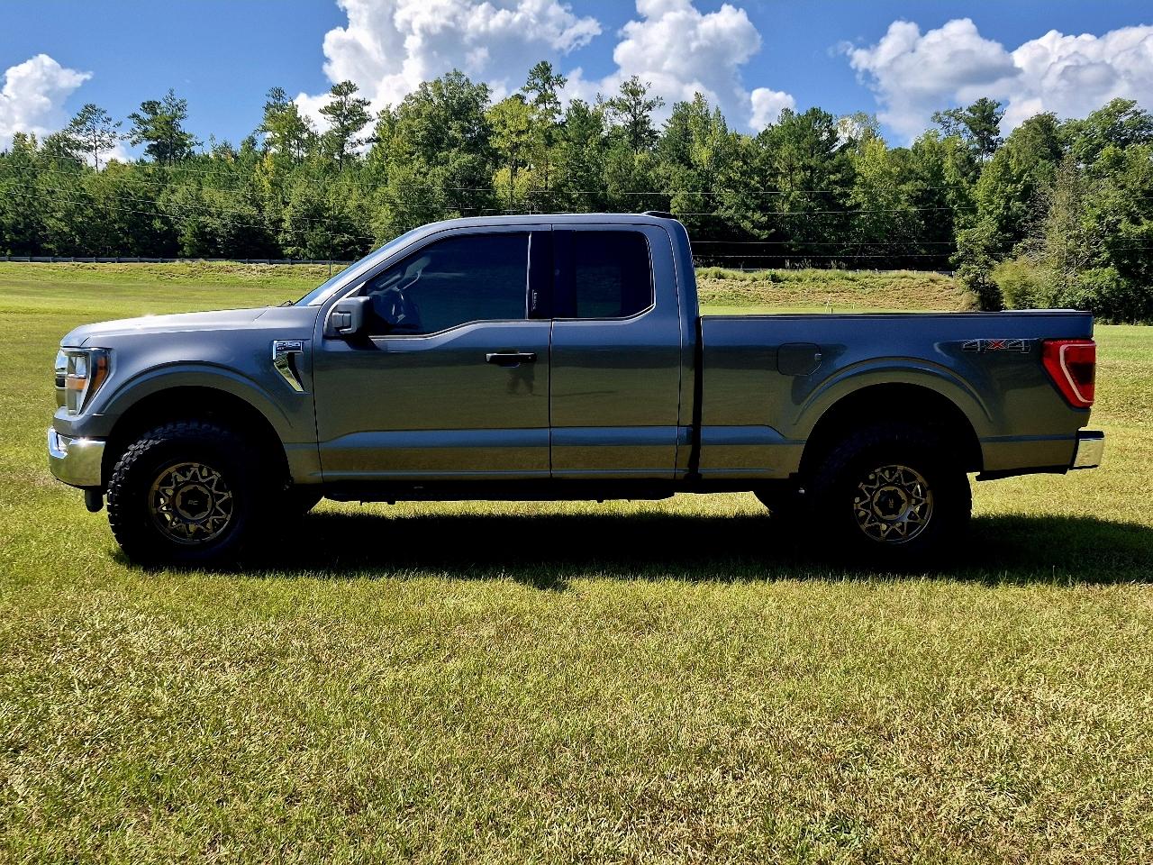 Ford F-150 XLT SuperCab 6.5-ft. Bed 4WD 2023