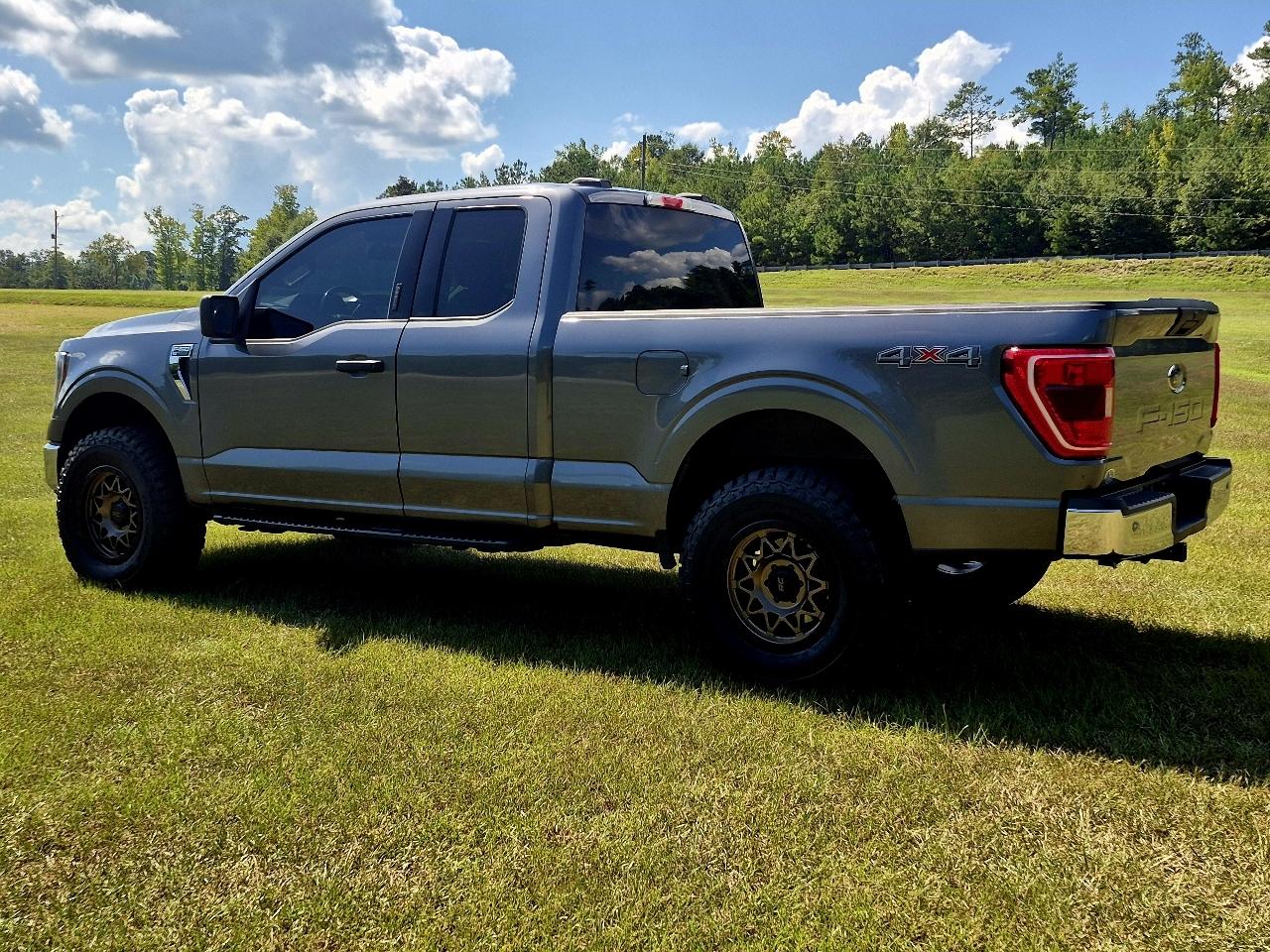 Ford F-150 XLT SuperCab 6.5-ft. Bed 4WD 2023