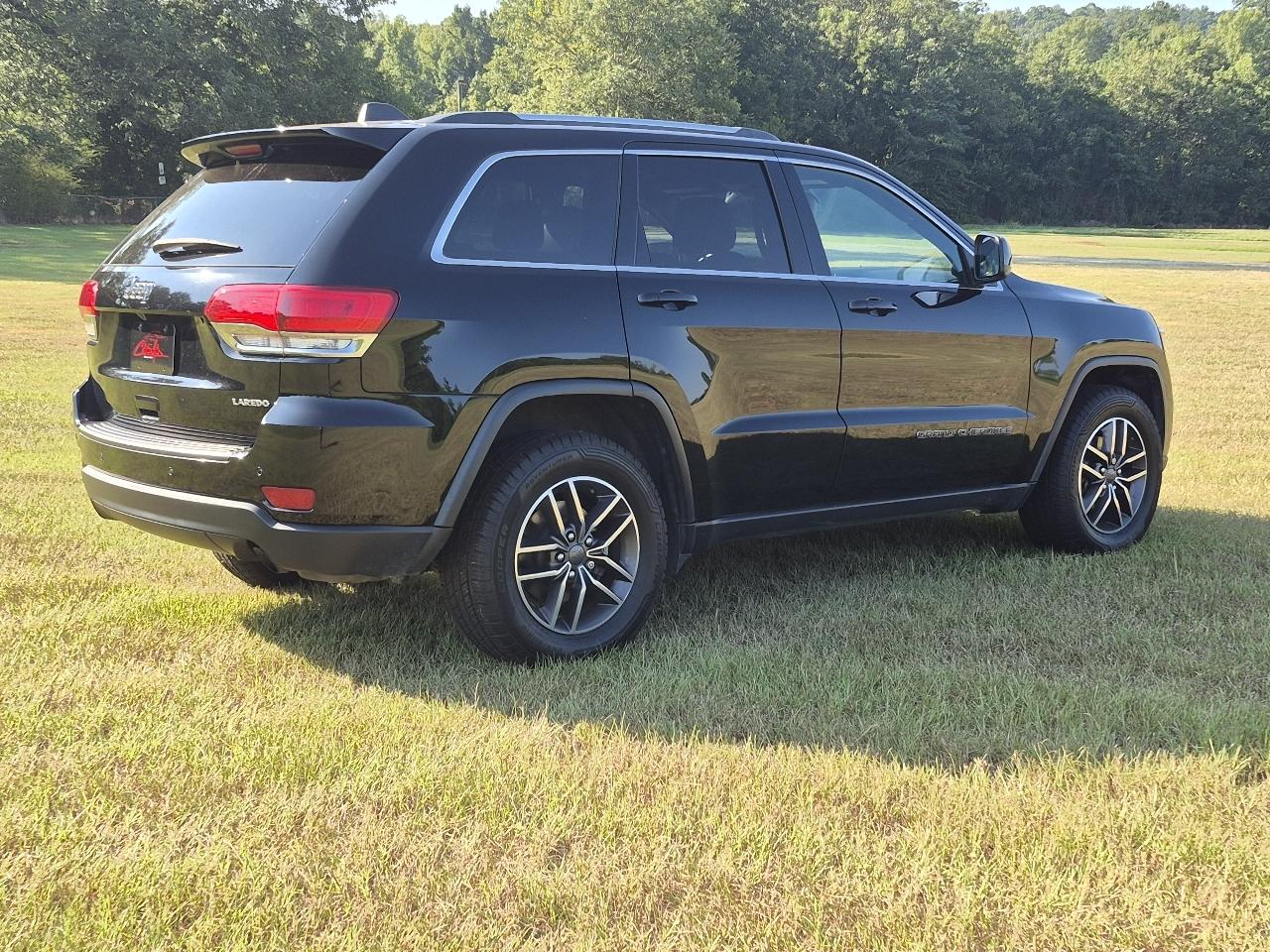 Jeep Grand Cherokee Laredo 2WD 2019