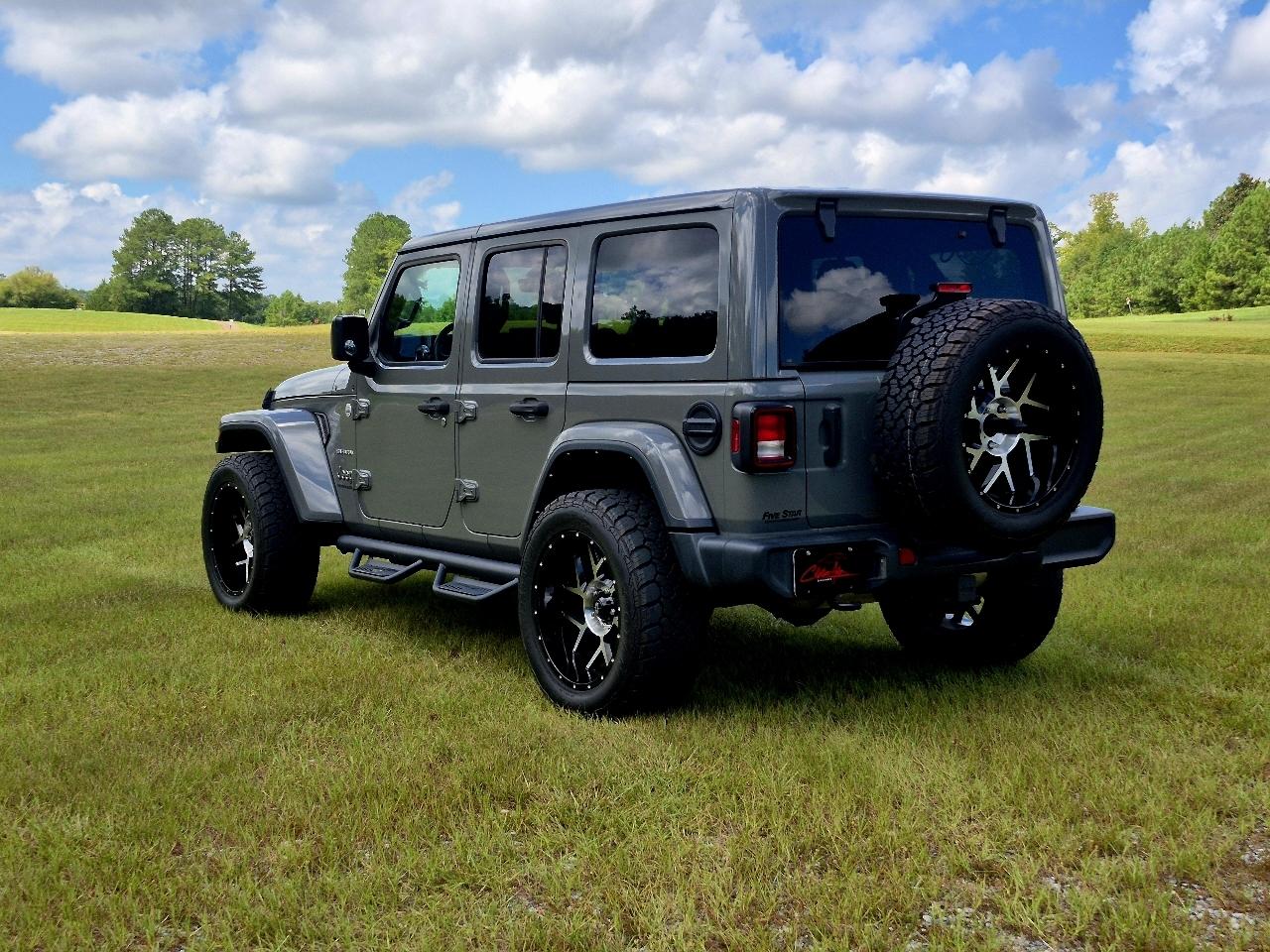 Jeep Wrangler Unlimited Sahara 4D SUV 4WD 2023